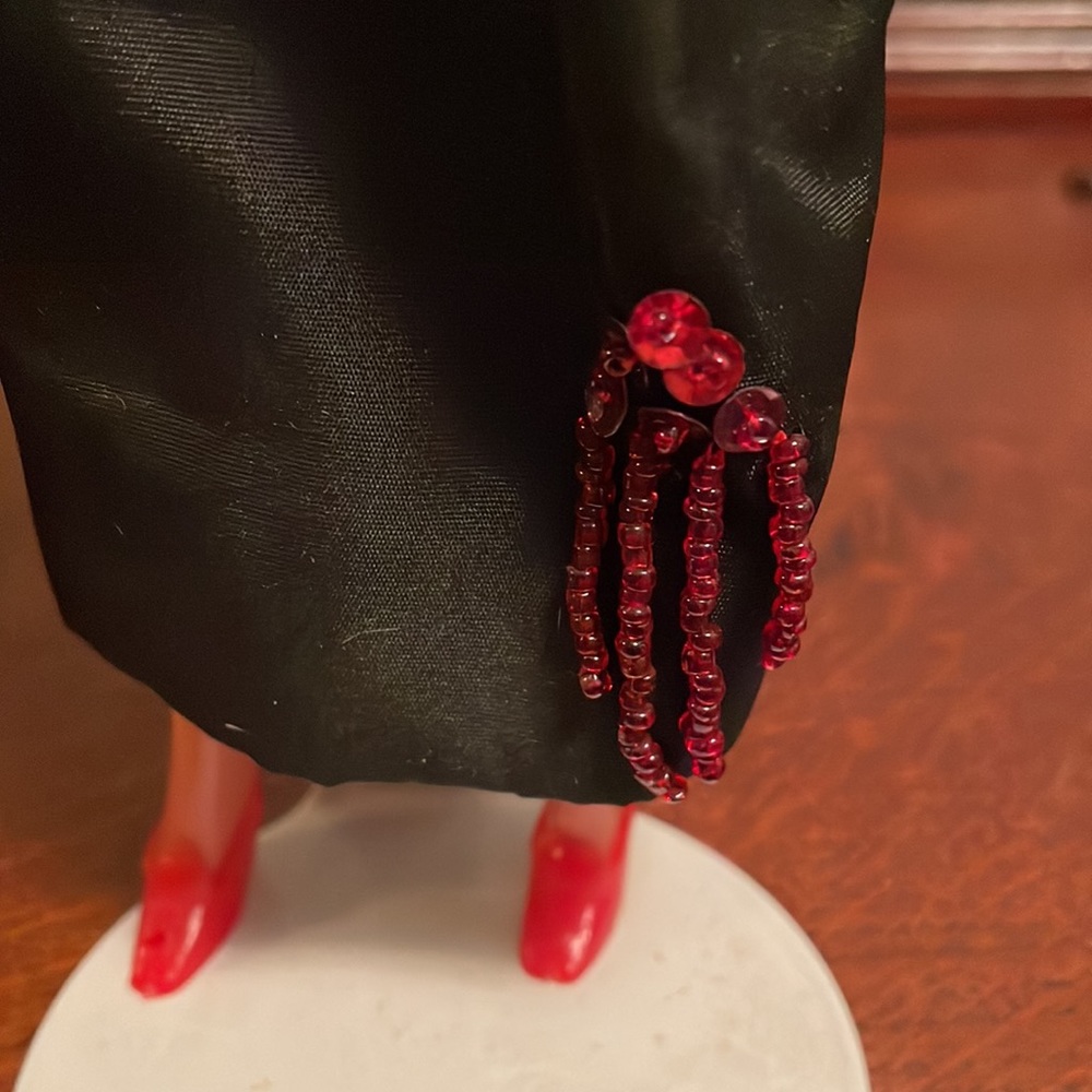 1980s Barbie wearing handmade outfit with real fur. - Picture 12 of 16